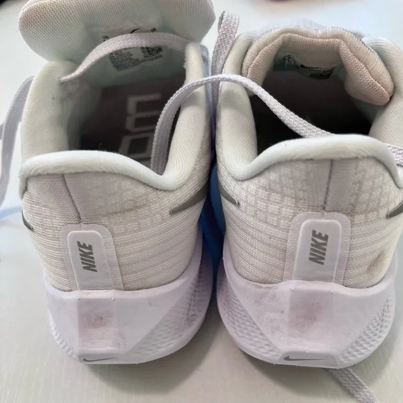White and Gray Women’s Nike Air Zoom Pegasus Sneakers - Picture 12 of 12